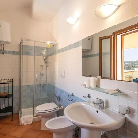 Апартаменты Relaxing Cristal Blu Sleeps 3 Persons Num1484 *