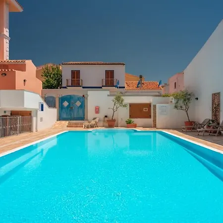 Relaxing Cristal Blu Sleeps 3 Persons Num1484 Апартаменты Санта-Тереза-Галлура